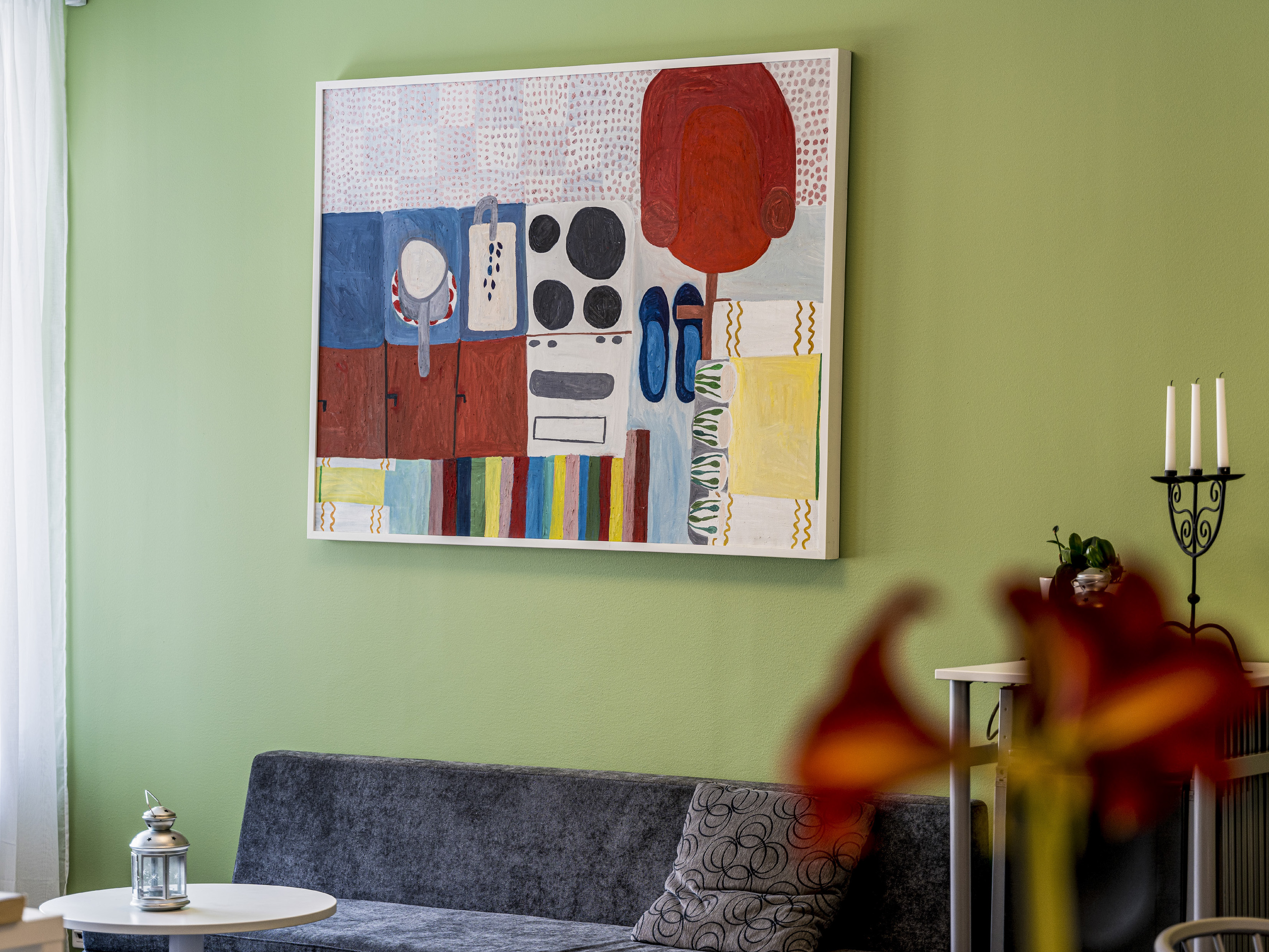 Konstsamling_Eva Kerek-Hemma i köket_fotoKarlGabor.jpg