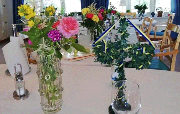 Midsommarbord630x400.gif