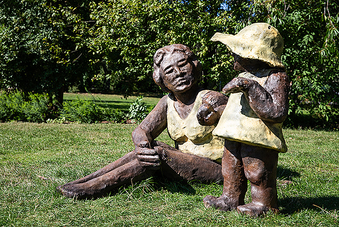 Mormor och jag_Saltsj&ouml;-Boo_Foto Nacka kommun kopiera.jpg