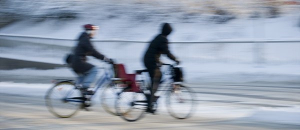 Två cyklister.