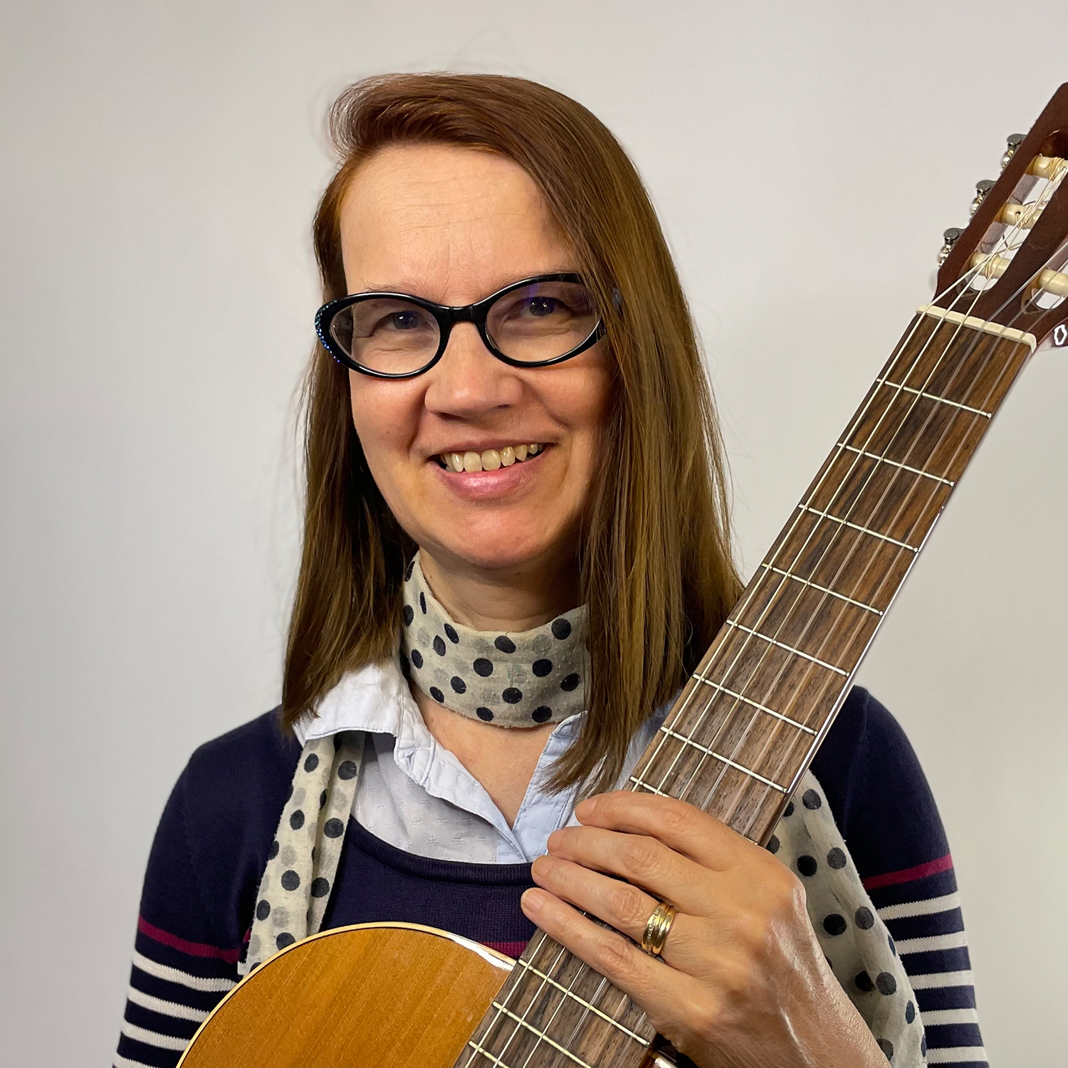 Katri Autio Gitarr.jpg