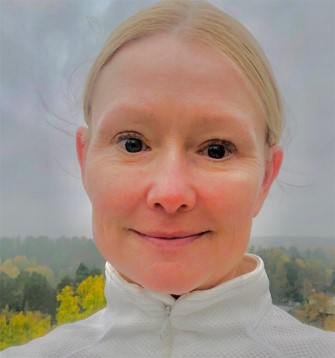 Anna Fogelqvist 670x715.jpg