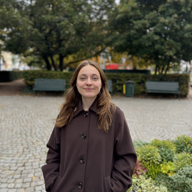 Clara Paul Iris Hadar webben.jpg