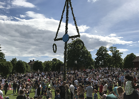 midsommarfirande-nykelviken-490x350.jpg