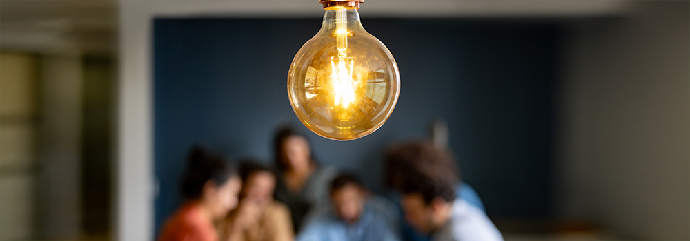 gl&ouml;dlampa team 1000x350.jpg