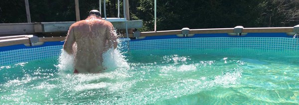 man badar i pool